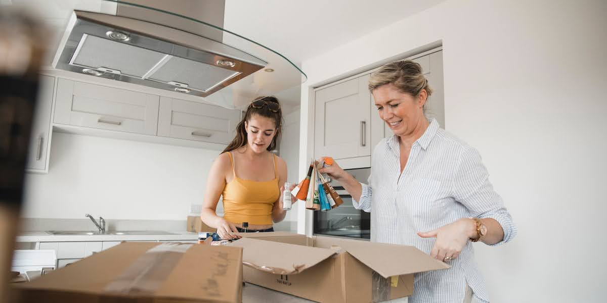 How to Pack a Kitchen for Moving