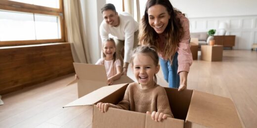 15 Tips To Make Moving With Kids a Good Experience for All